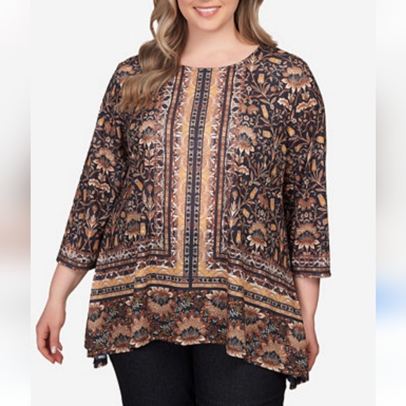 Ruby Rd Sharkbite Top - Picture 2 of 8